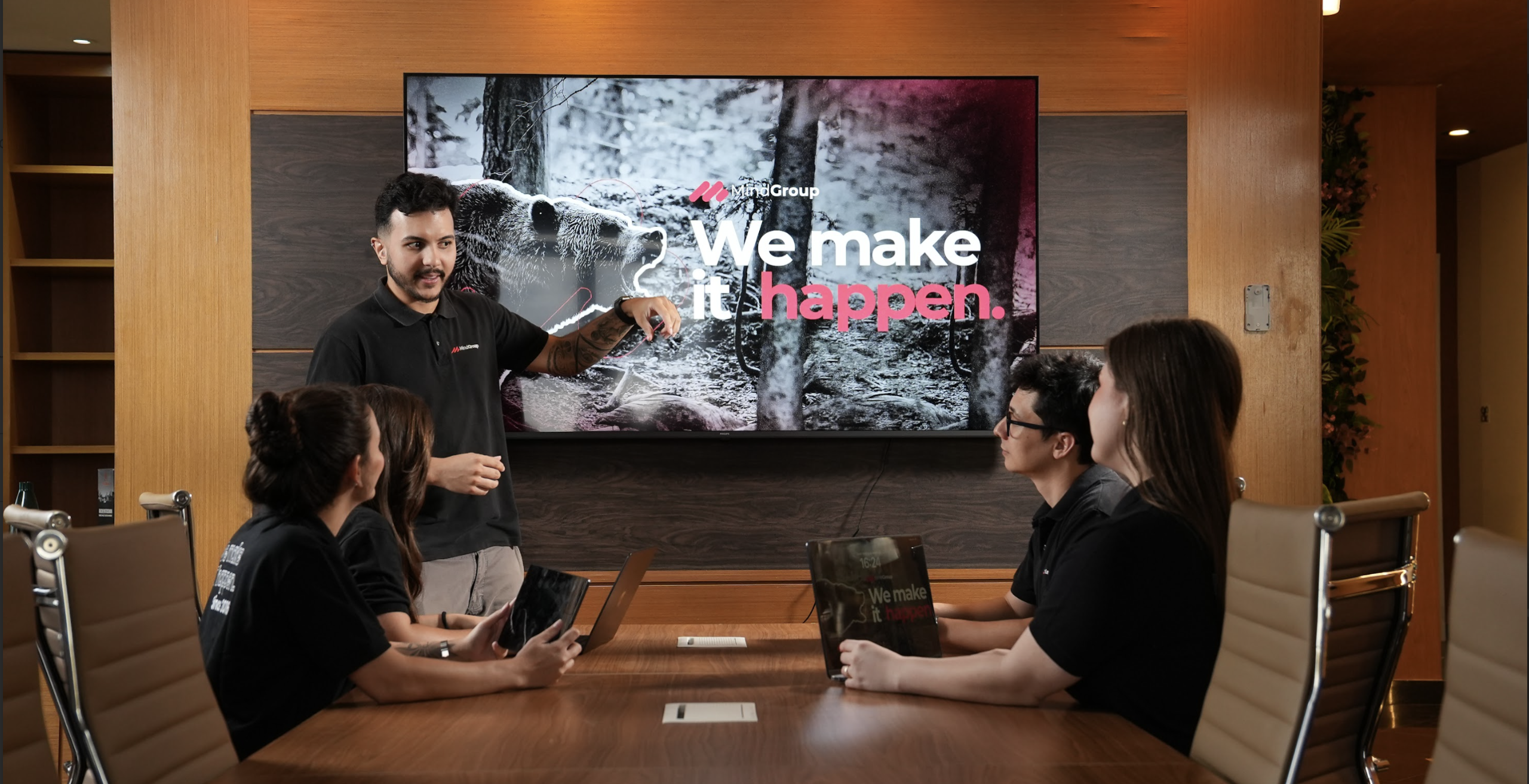 Shadow IT e Vibe Coding em 2026: O Perigo Invisível das Ferramentas Rápidas | Mind Consulting